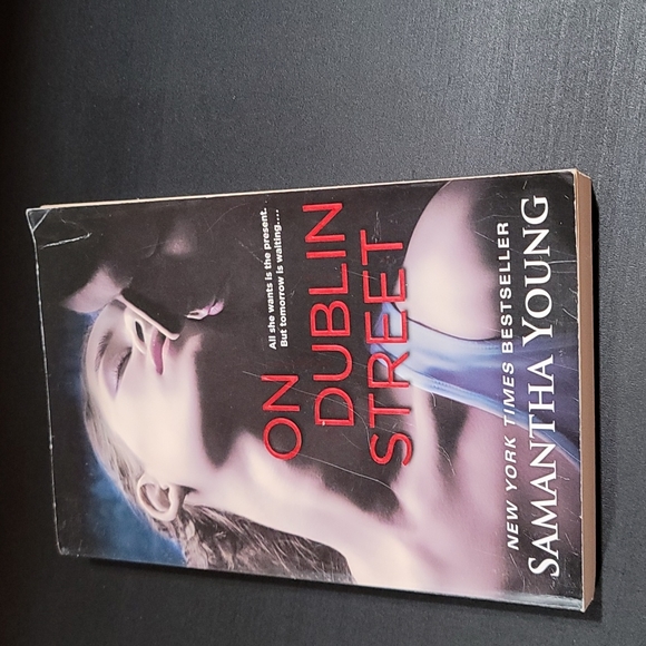 Samantha Young - On Dublin Street - Picture 1 of 6